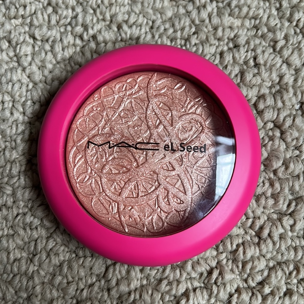 Mac limited edition highlighter